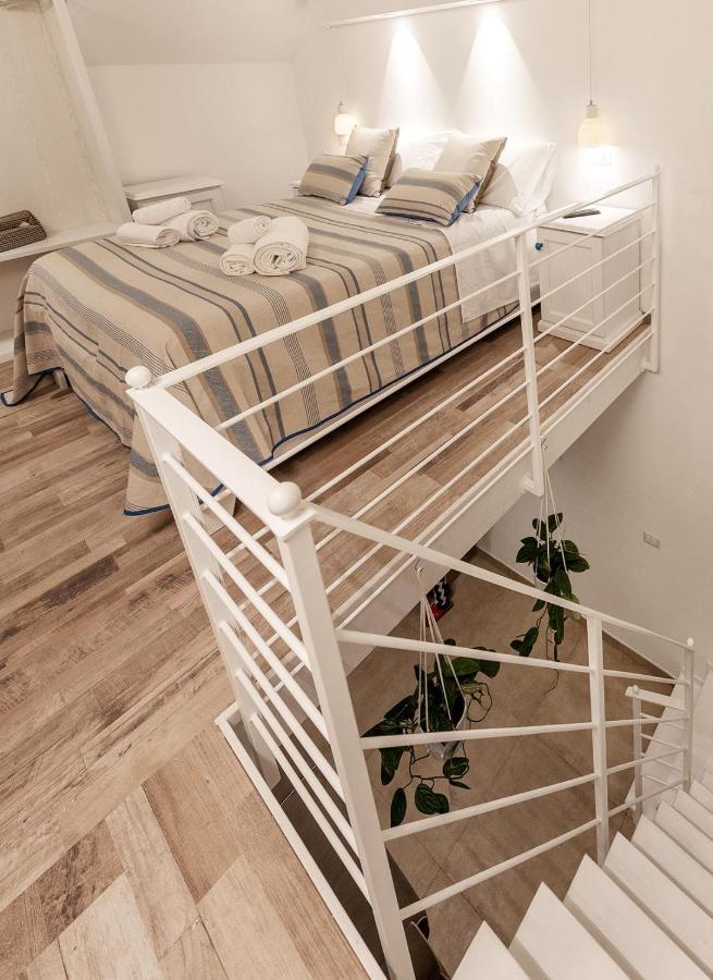 פורטו צ'זראו B&B Il Cortiletto מראה חיצוני תמונה