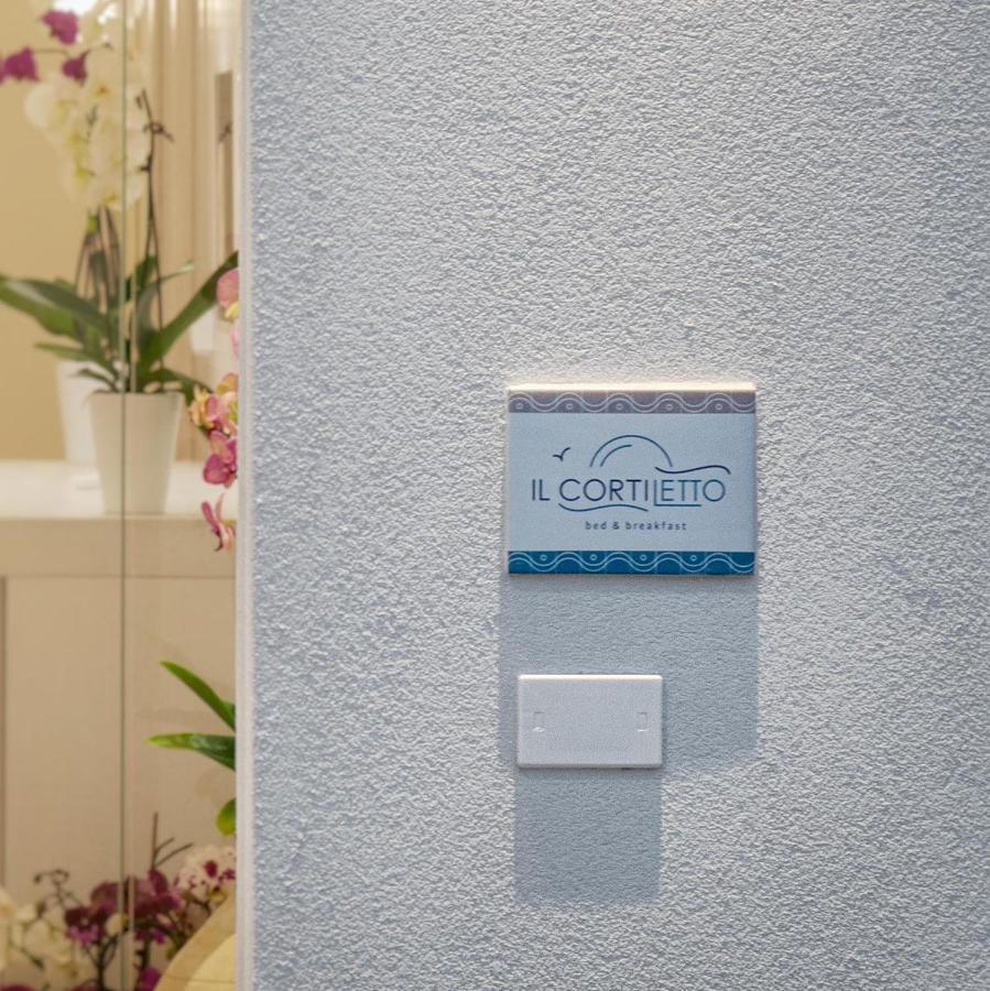 פורטו צ'זראו B&B Il Cortiletto מראה חיצוני תמונה