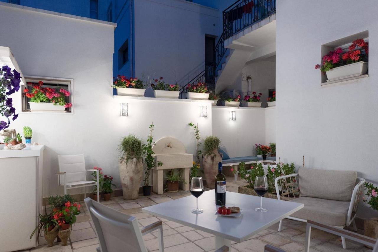 פורטו צ'זראו B&B Il Cortiletto מראה חיצוני תמונה